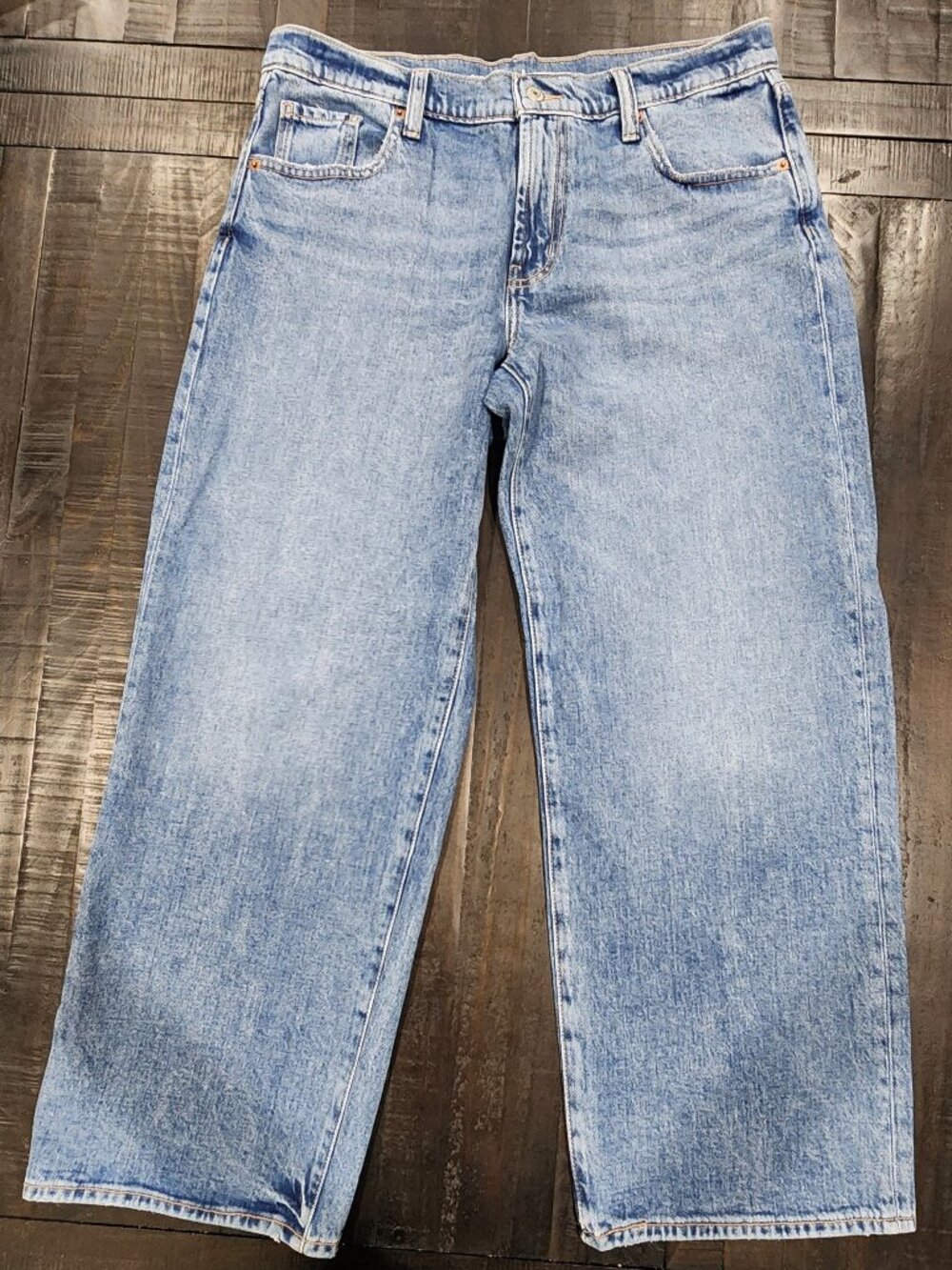 OLD NAVY WOMEN'S LOW RISE LOOSE JEANS-SIZE 8 PETITE-IN EXCELLENT CONDITION